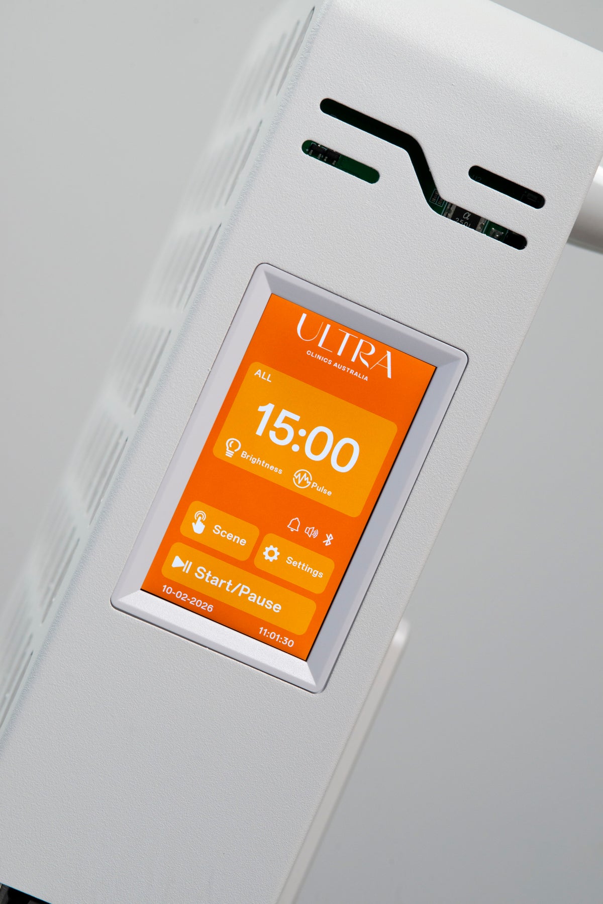 Ultra Mini 100 touchscreen countdown during a 15-minute session